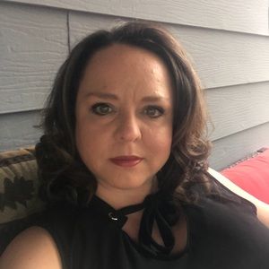 Meet your Posher, Tonia